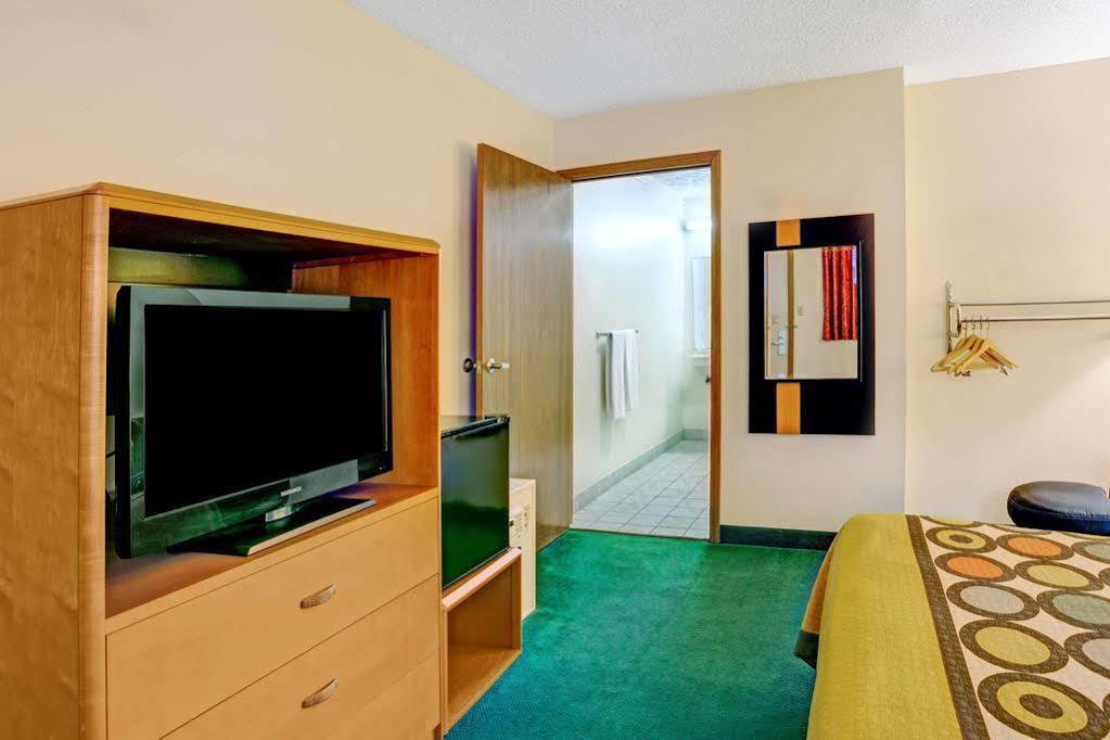 Westspring Inn - Westlake Cleveland מראה חיצוני תמונה